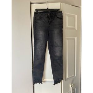 Dark gray/faded high rise skinny leg w/frayed hems